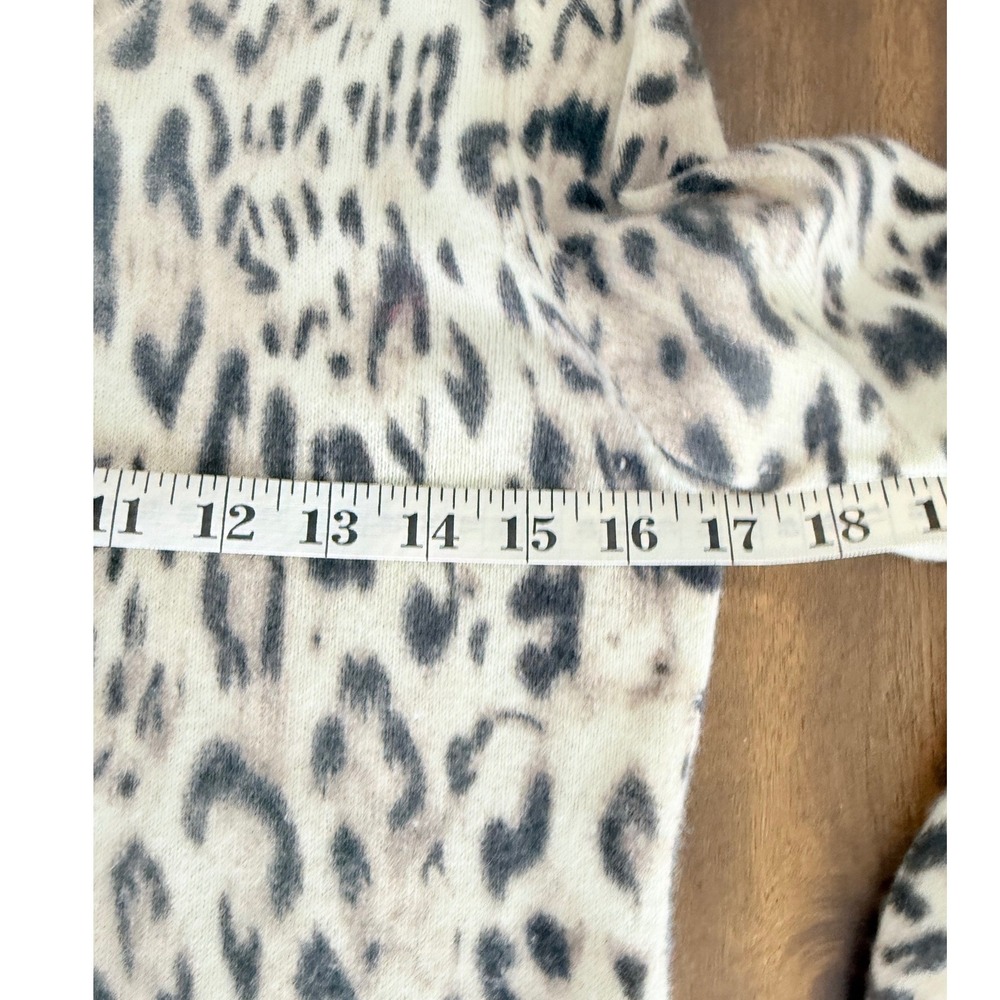 Sutton Studio Womens 100% Cashmere Leopard Print Button Front Cardigan Medium - Picture 8 of 9